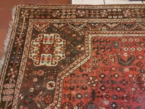 BEAUTIFUL LARGE VINTAGE PURE WOOL HAND KNOTTED PERSIAN CARPET, 2.60 X 1.76 METRES