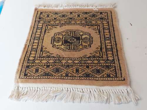 SMALL PURE WOOL HAND KNOTTED PERSIAN CARPET
