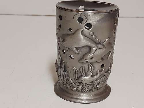 BEAUTIFUL SILVER METAL AROMATHERAPY BURNER, SOLID AND HEAVY AND WITH A GLASS CANDLE RING ON TOP
