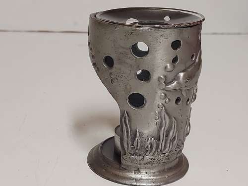 BEAUTIFUL SILVER METAL AROMATHERAPY BURNER, SOLID AND HEAVY AND WITH A GLASS CANDLE RING ON TOP