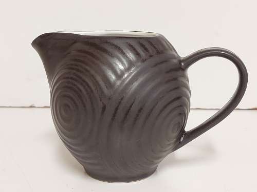 VINTAGE CARROL BOYES FUNCTIONAL ART PORCELAIN CREAMER IN MINT CONDITION