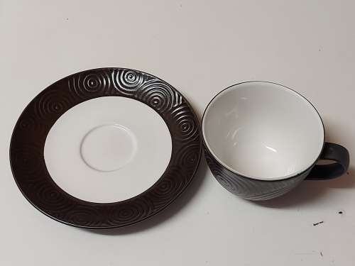 VINTAGE CARROL BOYES FUNCTIONAL ART PORCELAIN CUP AND SAUCER IN MINT CONDITION