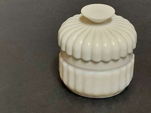 DOLCE AND GABANA SMALL WHITE LIDDED BOWL