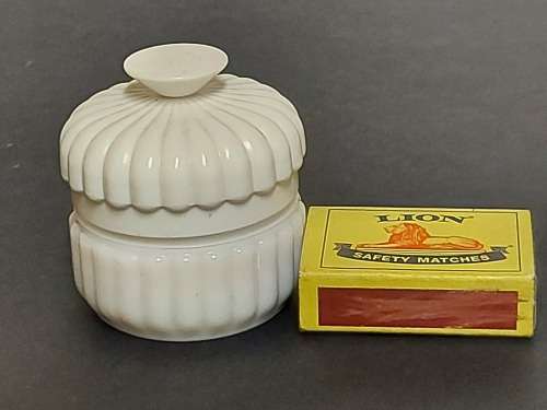 DOLCE AND GABANA SMALL WHITE LIDDED BOWL