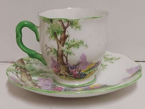 AWESOME VINTAGE 1927-1935 ROYAL ALBERT CROWN CHINA GREENWOOD TREE DEMITASSE DUO