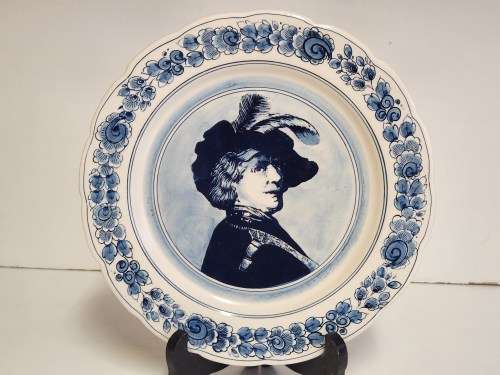 RARE VINTAGE DE PAREL DELFT SCALLOPED DISPLAY/HANGING PLATE