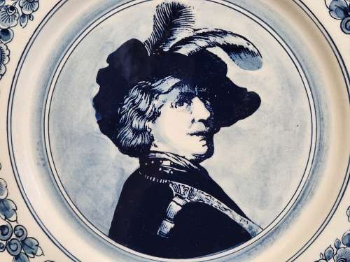 RARE VINTAGE DE PAREL DELFT SCALLOPED DISPLAY/HANGING PLATE