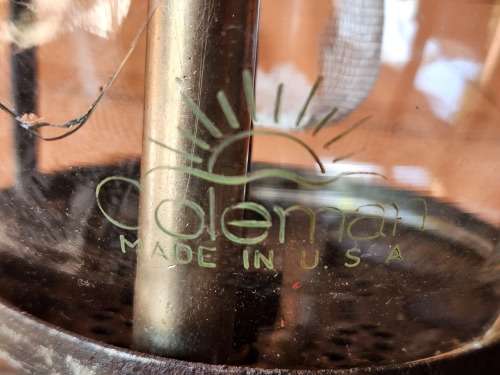 VINTAGE COLEMAN MODEL 5101 LANTERN, WITH ORIGINAL BUT CRACKED GLASS