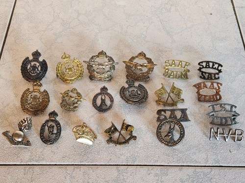 VINTAGE COLLECTION OF 20 MILITARY BADGES