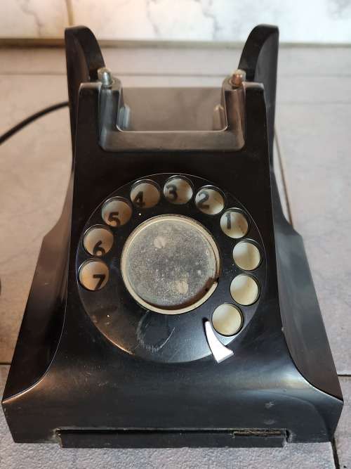 VINTAGE SIEMENS BROTHERS LONDON BAKELITE BLACK ROTARY DIAL TELEPHONE