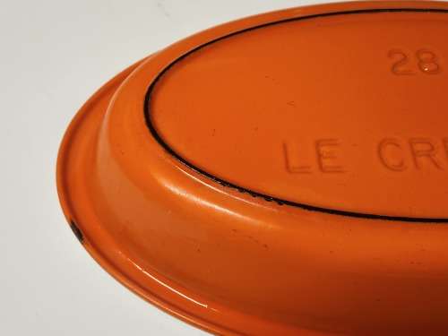VINTAGE LE CREUSET FRANCE ENAMELED CAST IRON OVAL OVEN DISH, MARKED 28