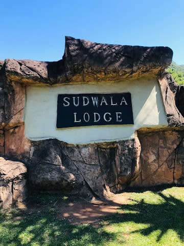 Midweek Sudwala Lodge