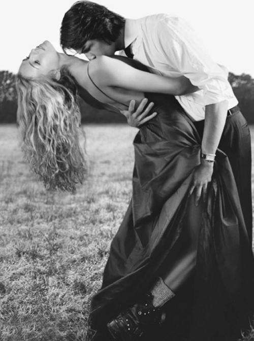 How to Seduce Women Part 1 (5 x eBooks)