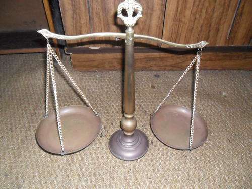 VINTAGE BRASS SCALE