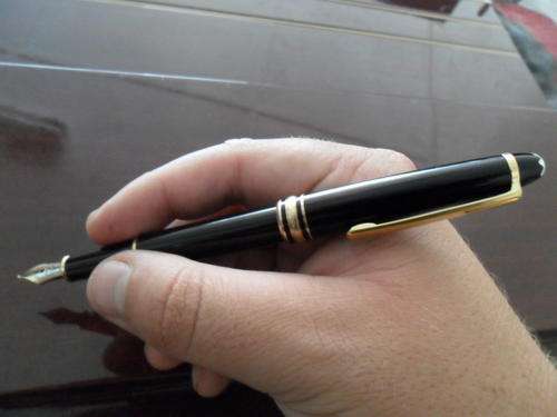 MONT BLANC MEISTERSTRUCK 14 KT GOLD JETBLACK FOUNTAIN PEN WITH ORIGINAL BOX