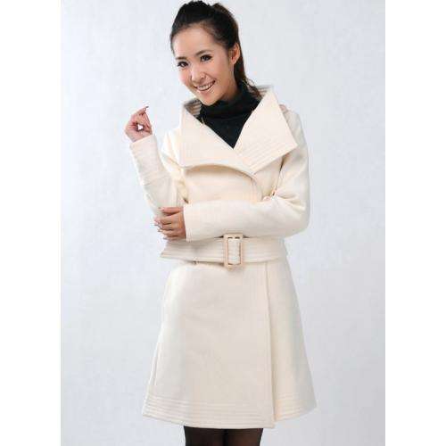 BRAND NEW - LADIES WHITE OR BLACK COAT- PERFECT FOR WINTER