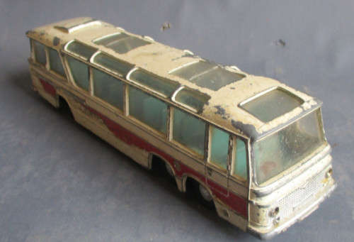 DINKY - VEGA MAJOR LUXURY COACH # 952 AS PER FOTOS FOR SPARES OR REPAIRS