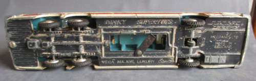DINKY - VEGA MAJOR LUXURY COACH # 952 AS PER FOTOS FOR SPARES OR REPAIRS