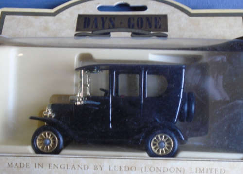 LLEDO  - 1920 FORD MODEL T CAR - BOXED