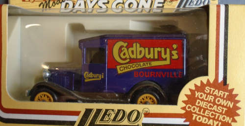 LLEDO  - CADBURY`S DELIVERY VAN - BOXED