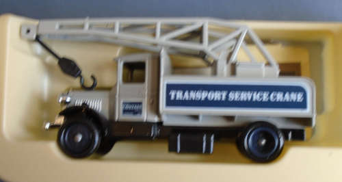 LLEDO  - MACK CRANE TRUCK