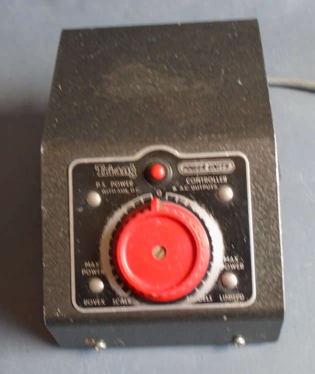 TRI-ANG TT SCALE - TRANSFORMER/CONTROLLER