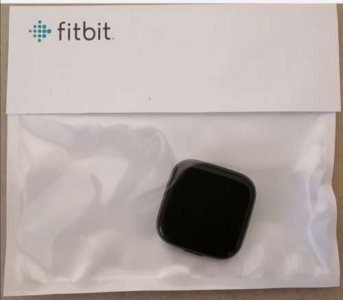 Fitbit Versa 2 Black/Carbon Aluminum pebble only