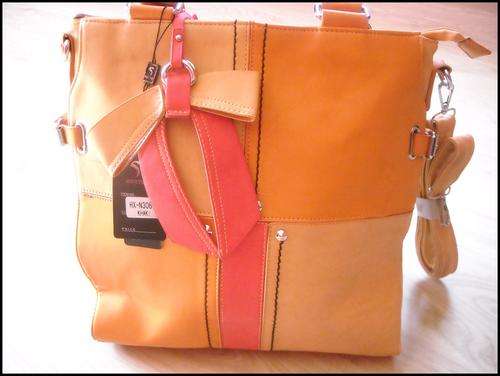 ***Sotto Ladies Leather Handbag***