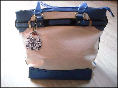 ***Yoka Ladies Leather Handbag***