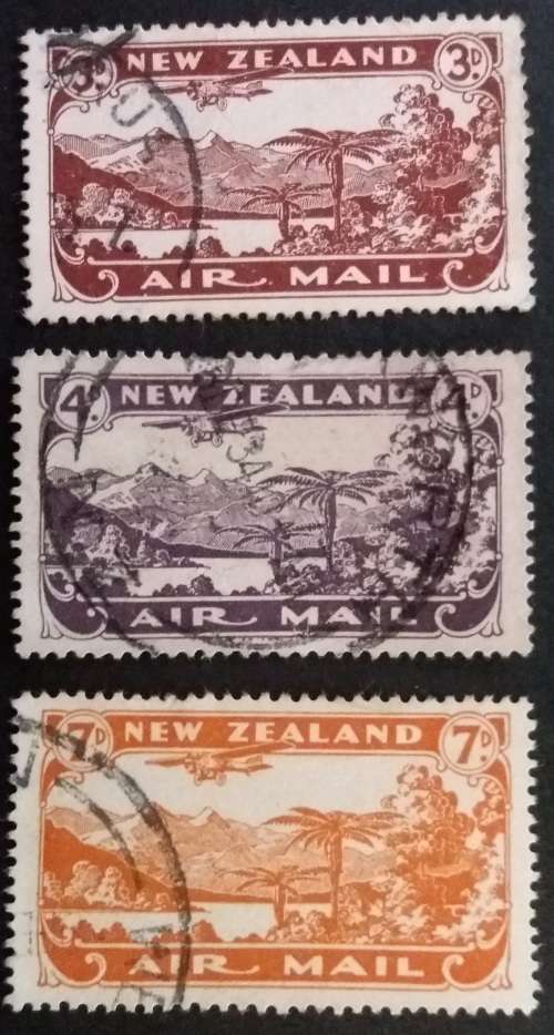 NEW ZEALAND 1931 AIRMAIL SET 3 SG 548-550 CAT 40 POUNDS FINE USED