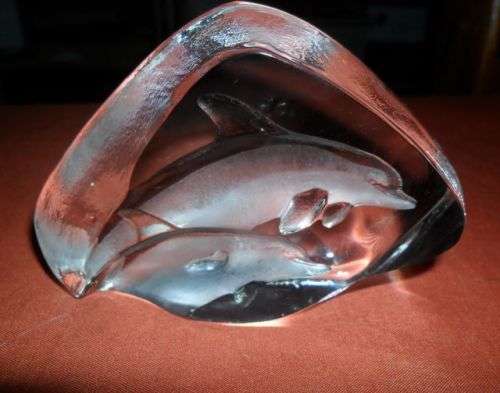 MATS JONASSON DOLPHIN CRYSTAL  PAPERWEIGHT \ ORNAMENT
