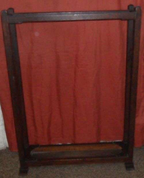 ANTIQUE UMBRELLA\WALKING STICK WOODEN STAND