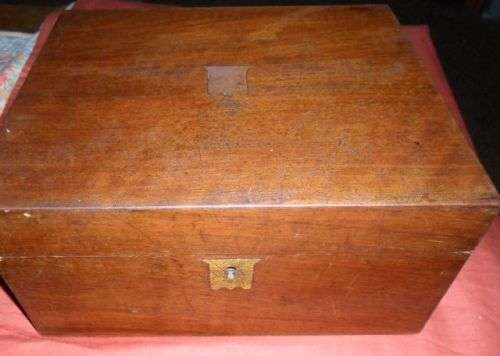 ANTIQUE VICTORIAN 1899 WOODEN WRITING BOX SLOPED FOR RESTORATION