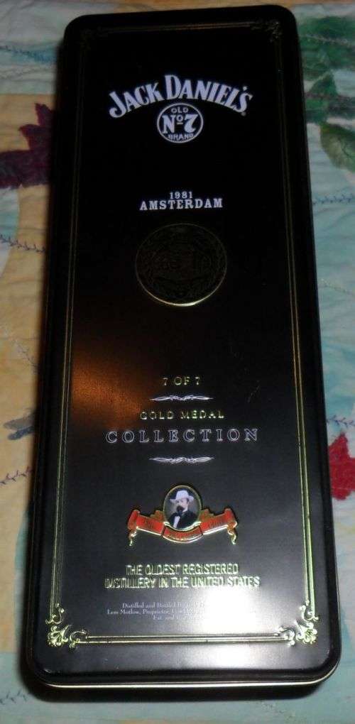 JACK DANIELS 7OF 7 GOLD MEDAL COLLECTION SINGLE TIN