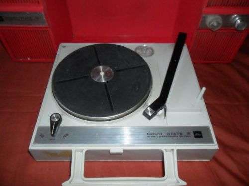 VINTAGE TOSHIBA SOLID STATE STEREO PHONOGRAPH\ RECORD PLAYER