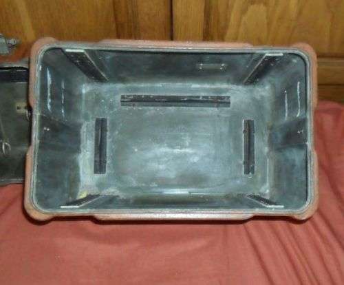 VINTAGE FIELD INSTRUMENT BAKELITE CASE - HINGES SPRING LOADED- MILITARY?