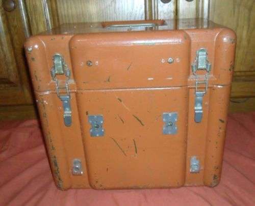 VINTAGE FIELD INSTRUMENT BAKELITE CASE - HINGES SPRING LOADED- MILITARY?