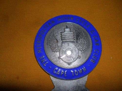 THE METR0POLITAN MOTOR CYCLE AND CAR CLUB CAPE TOWN METAL CAR BADGE