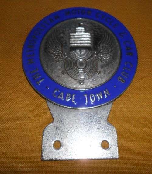 THE METR0POLITAN MOTOR CYCLE AND CAR CLUB CAPE TOWN METAL CAR BADGE