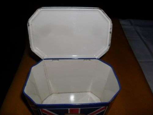 VINTAGE DODO DESIGNS REPRODUCTION BOER WAR PATRIOTIC TEA TIN GENERALS UNION JACK