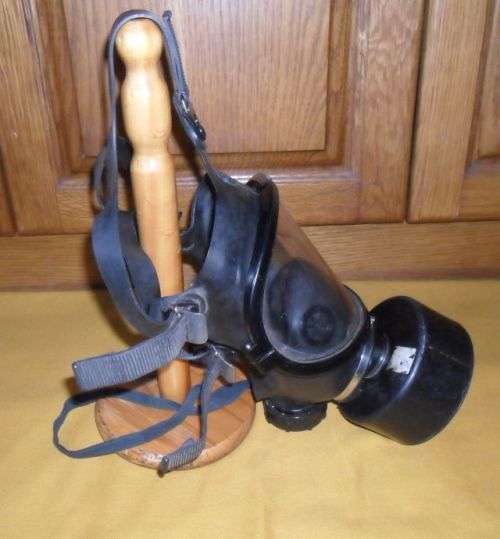 SOUTH AFRICAN ARMY 80'S GAS MASK