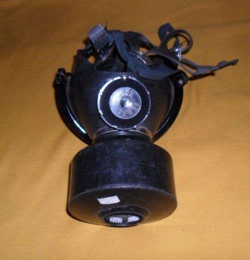 SOUTH AFRICAN ARMY 80'S GAS MASK