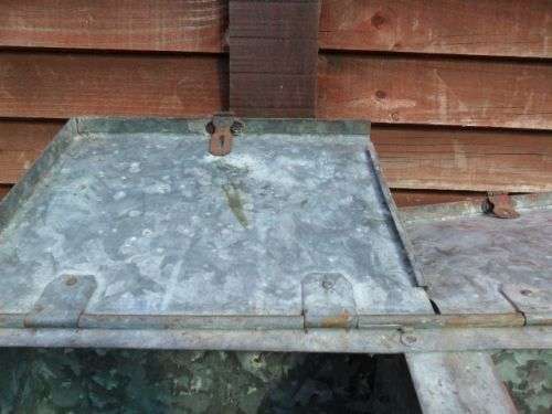 VINTAGE DOUBLE GALVANIZED STORAGE GRAIN BIN -61CM X 44CM X 30,5CM