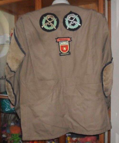 S.A DEFENSE FORCE  SERVICE SHOOT \  DIENS SKIET  W.P. JACKET WITH ITS BADGES
