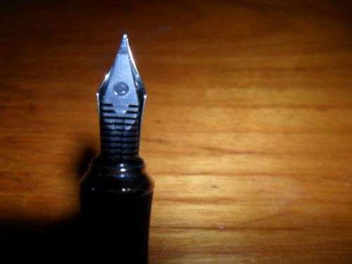 VINTAGE IRIDIUM POINT PARIS FOUNTAIN PEN