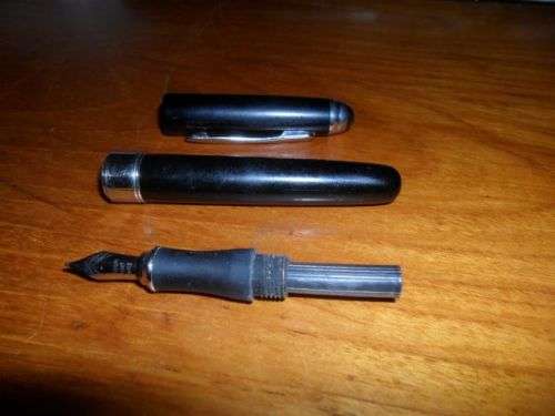 VINTAGE IRIDIUM POINT PARIS FOUNTAIN PEN