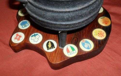 1995 RUGBY WORLD CUP POTJIE POT ON AN AFRICA SHAPED WOODEN PLAQUE