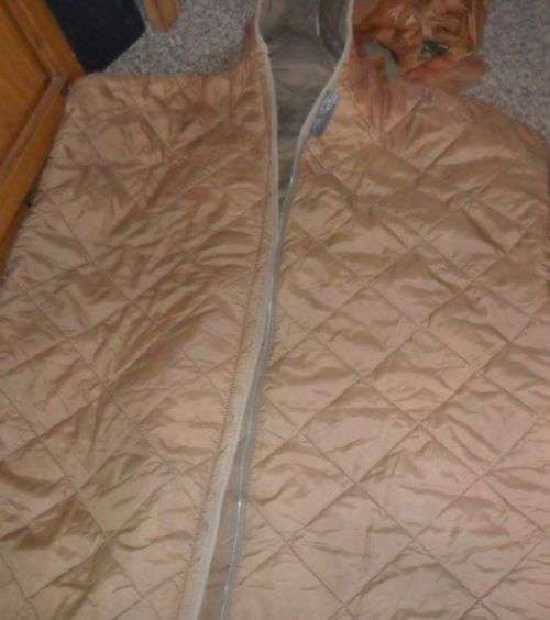 SADF MILITARY SLEEPING BAG PLUS BAG- ZIP DAMAGED