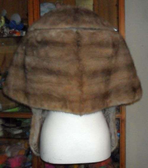 LOVELY GENUINE  FUR STOLE - MINK ?