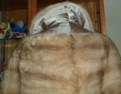 LOVELY GENUINE  FUR STOLE - MINK ?